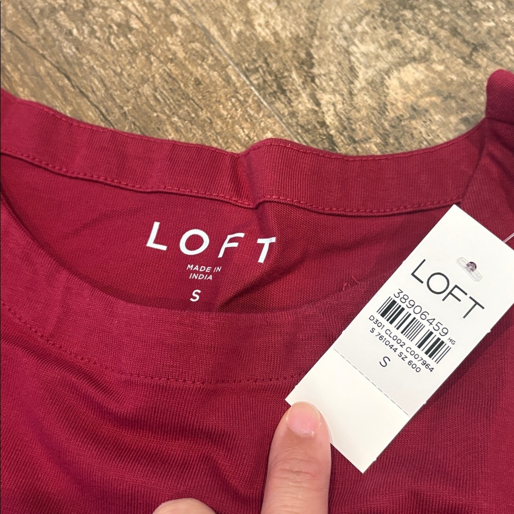 NWT LOFT Red Tank Top with Button Accents - Picture 2 of 4